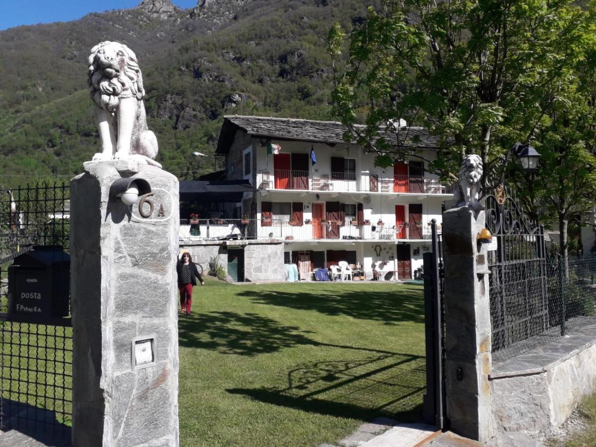 Bed and Breakfast La Ghita Sparone Екстер'єр фото