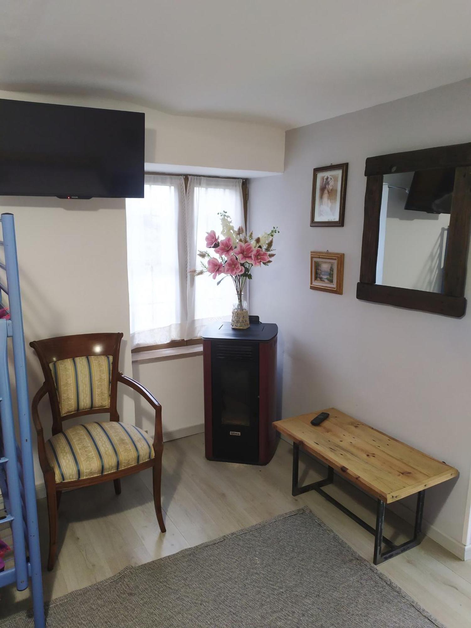 Bed and Breakfast La Ghita Sparone Екстер'єр фото