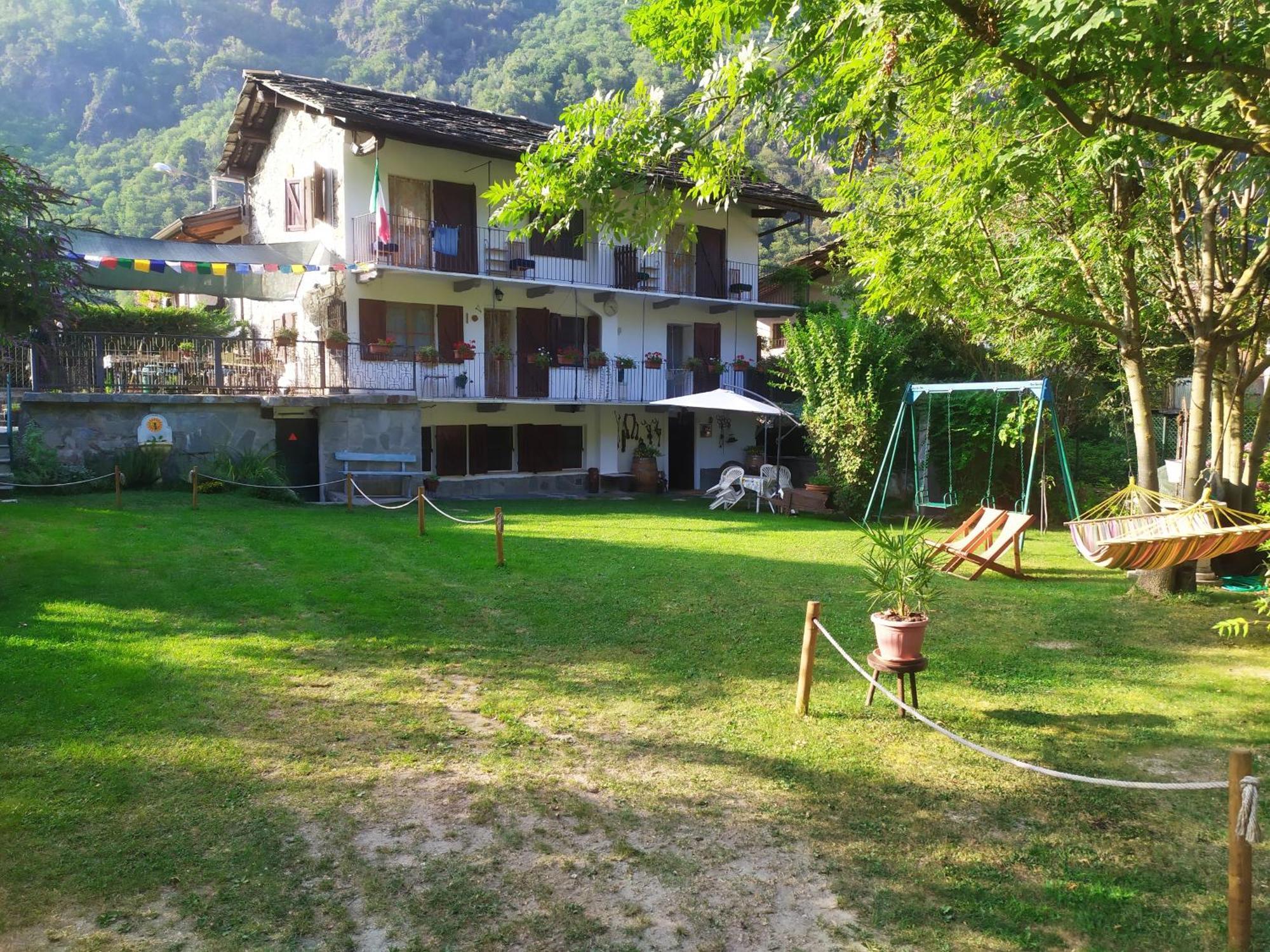 Bed and Breakfast La Ghita Sparone Екстер'єр фото